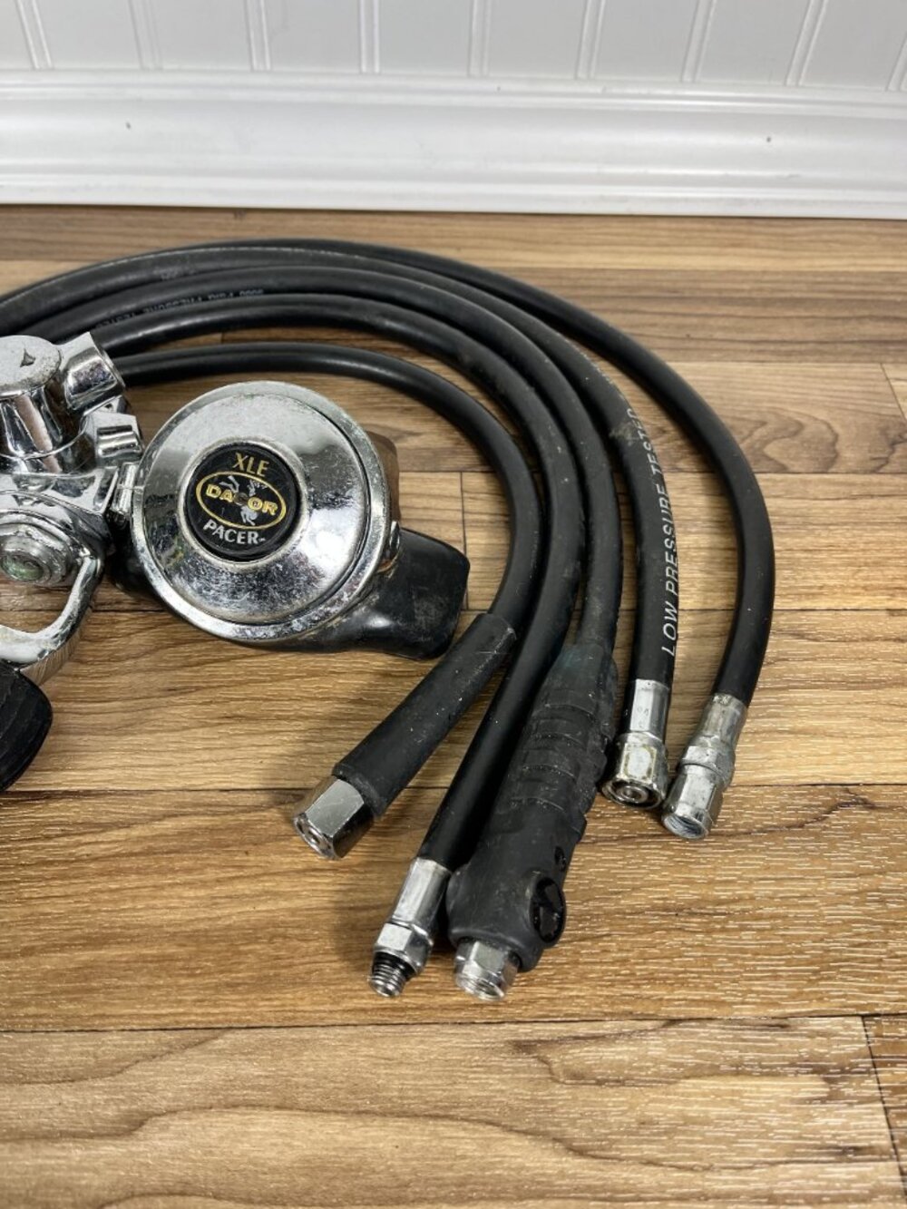 Dacor 950 Regulator / Dacor Pacer LE Lot With Extra Hoses - Picture 5 of 15
